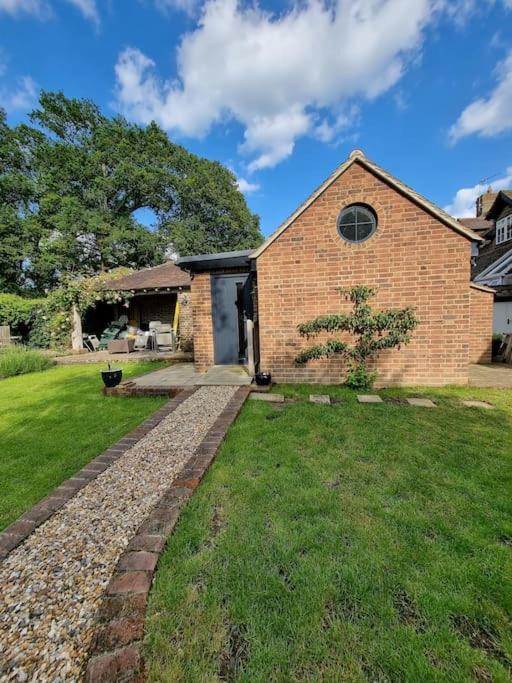 No 2 Close To Wakehurst And Kew Seed Bank Ardingly Exterior photo